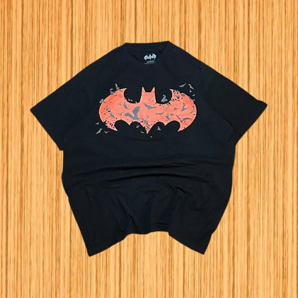 Dc-Comics Batman Distressed Bat Logo Graphic T-Shirt